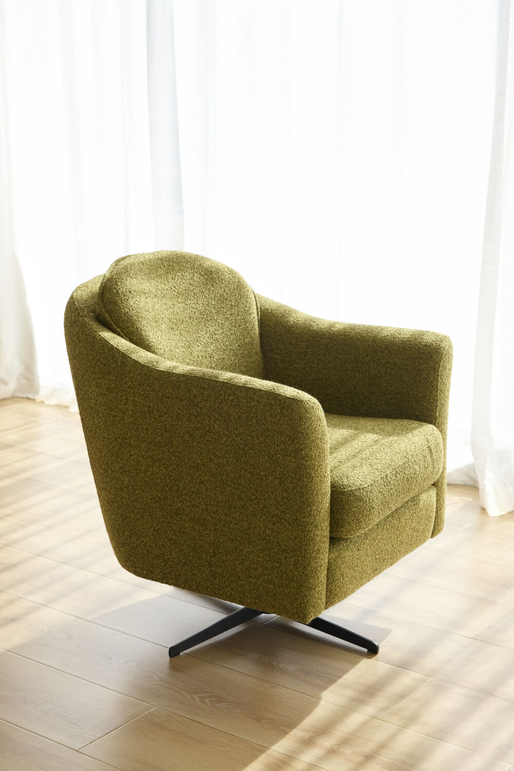 Ralph Swivel Armchair / Occasional Chair 