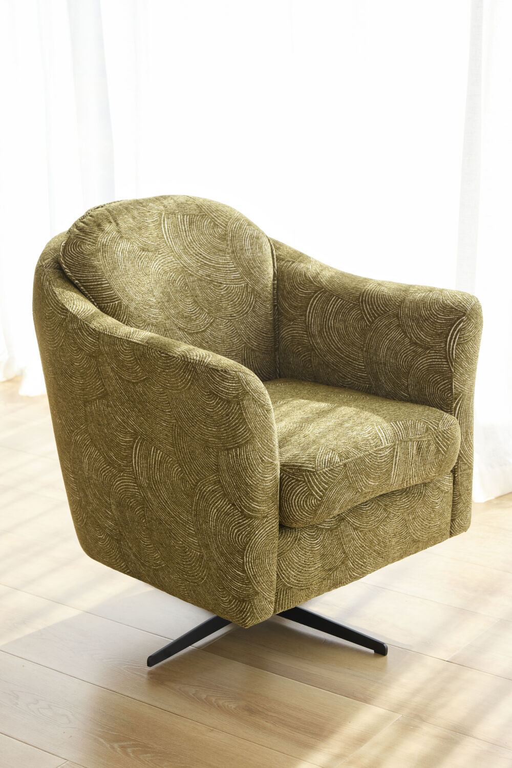 Ralph Swivel Armchair / Occasional Chair 