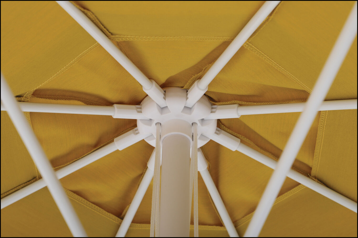 Zest 2.7m Round Outdoor Sun Umbrella - Mustard Yellow