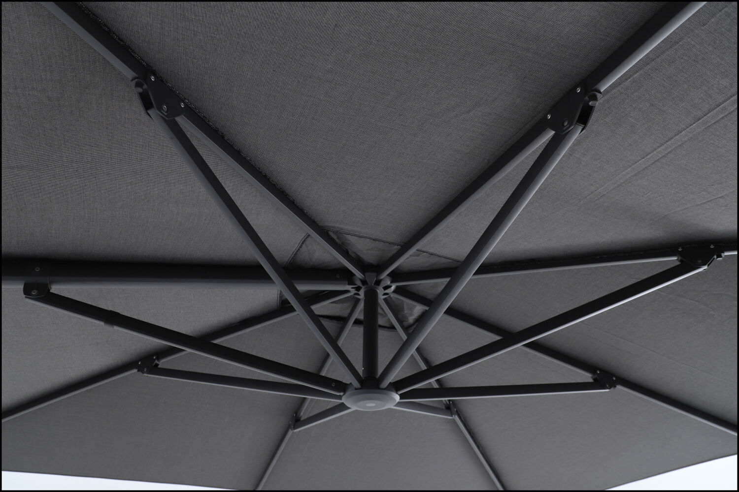 Sirius 3m Square Cantilever Outdoor Sun Umbrella - Charcoal