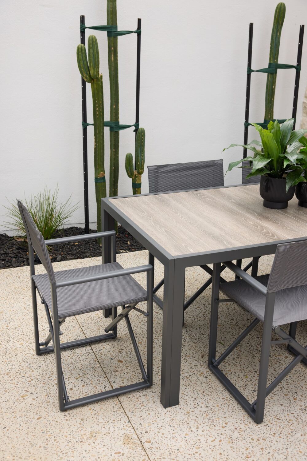 Director Folding Outdoor Chair &ndash; Gun Metal