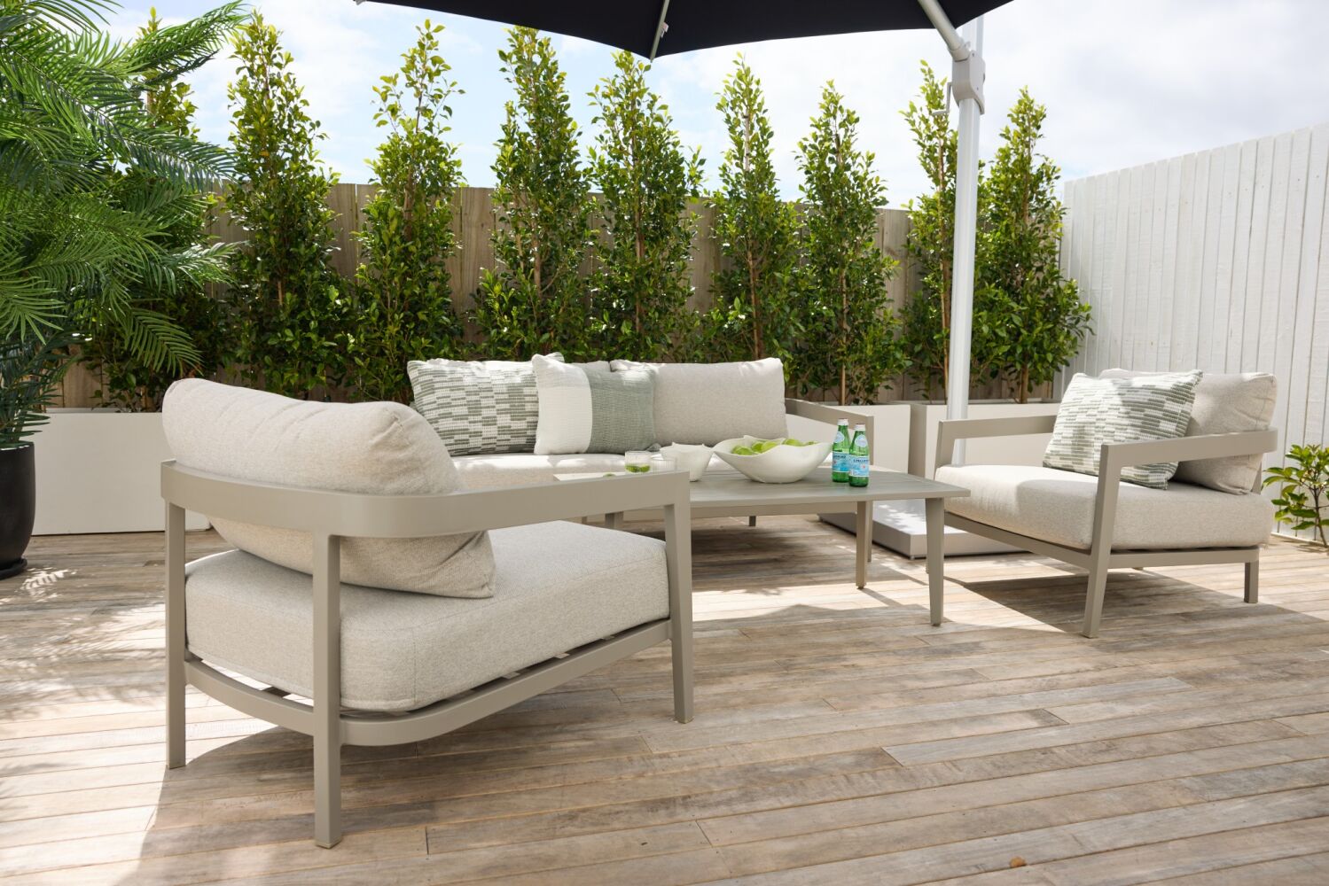 Breeze 4-pce Outdoor Lounge Suite 