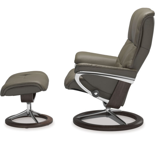 Stressless® Mayfair Medium Leather Recliner - Signature Base 