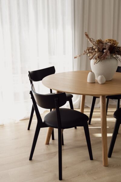 Pero Dining Chair