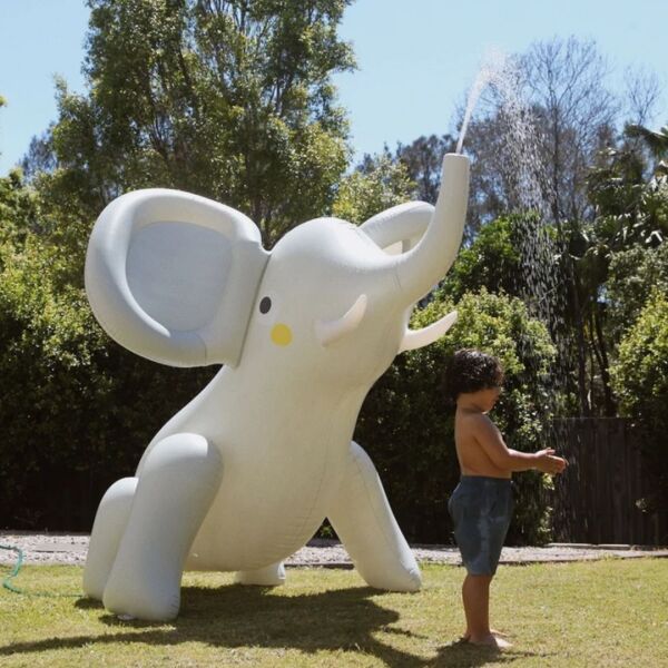 Inflatable Giant Sprinkler - Eli the Elephant 