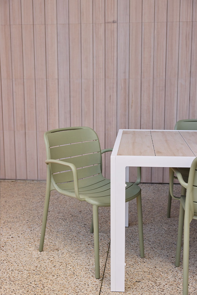 Outdoor Dining Chairs