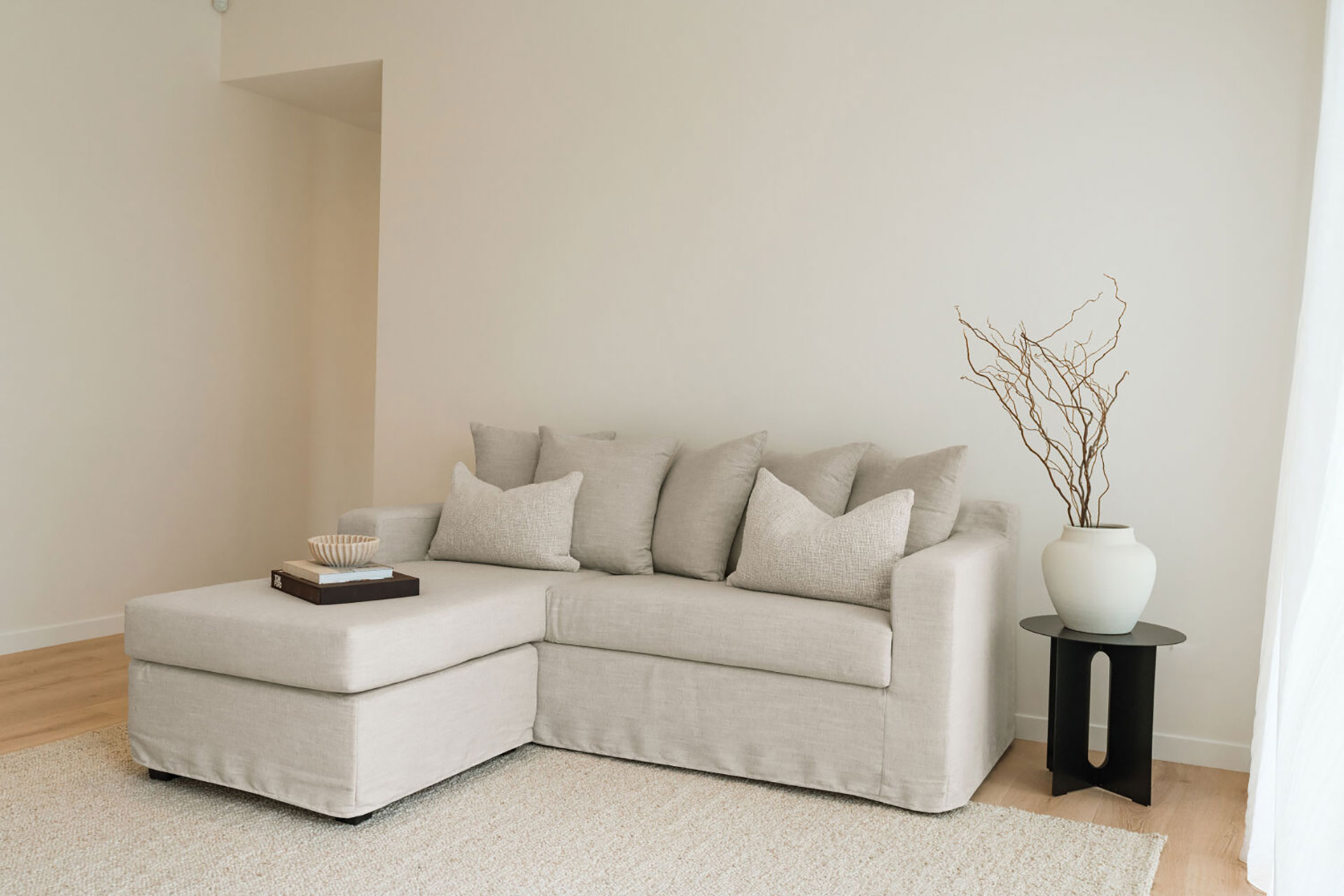 Slow-Living Furniture: A Return to Calm